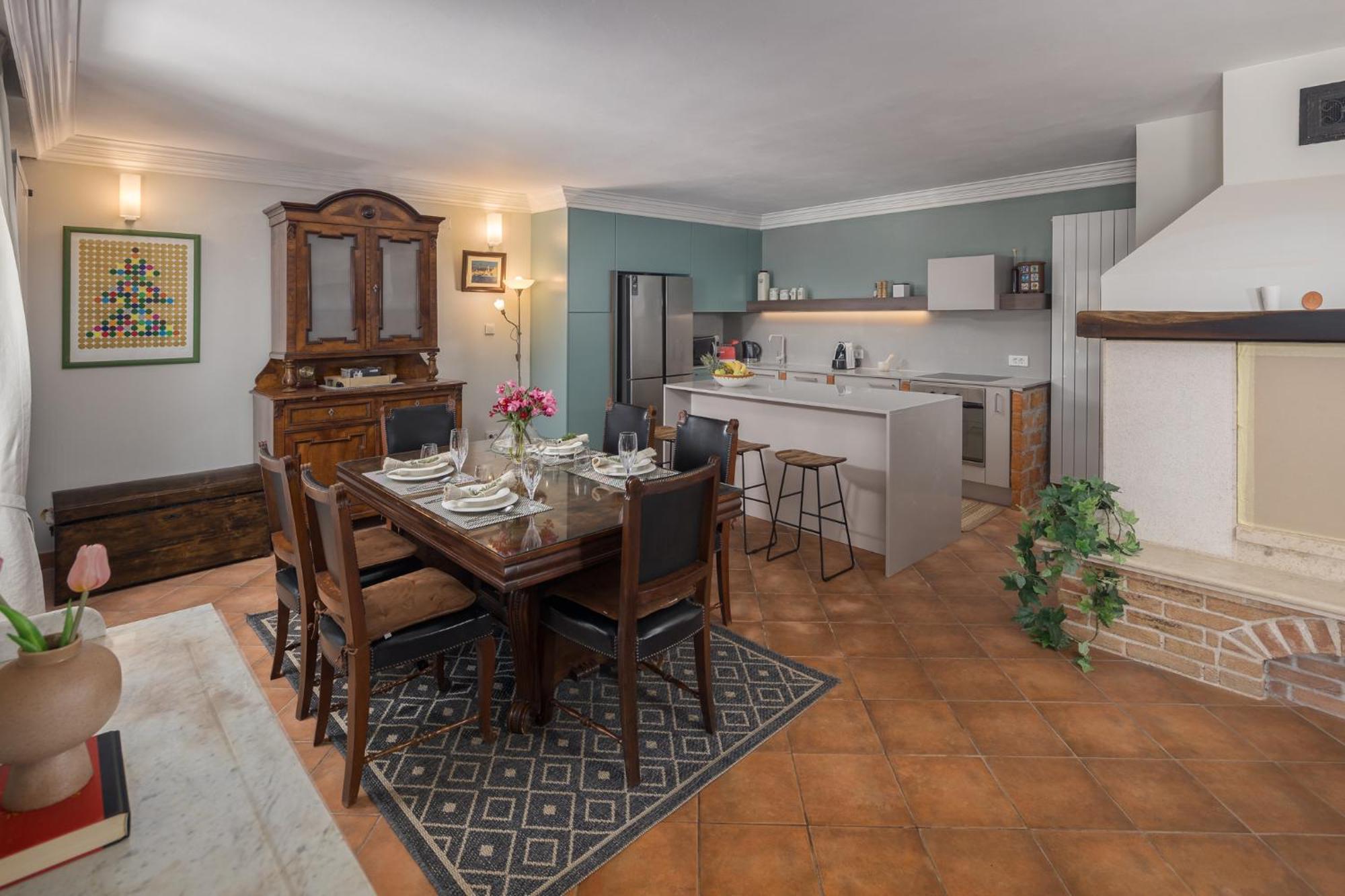 Mon Perin Castrum - House Of Nice Memories Bale Eksteriør bilde